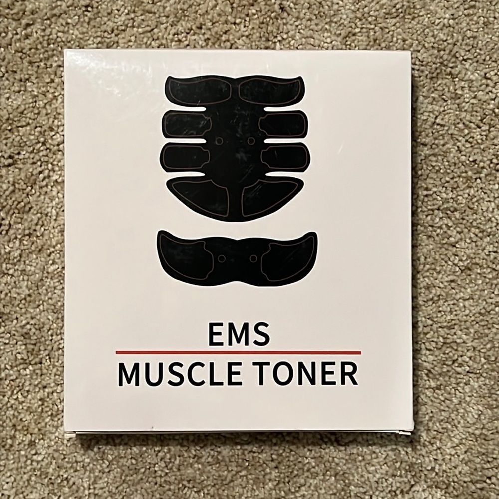 EMS Muscle Toner, Abs Stimulator, With 12 Extra Pads for Men or Women, X0549 NWT